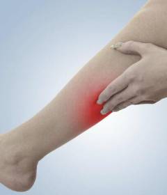 Тромб в ноге: симптомы и лечение