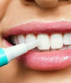 Отбеливание зубов в домашних условиях