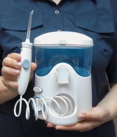 Зубная нить или ирригатор