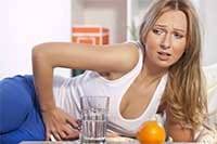 Избавляет от запоров