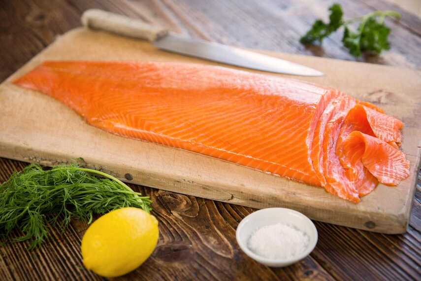 Чем полезна форель: полный разбор состава, пользы для организма и сравнение