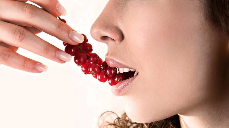 Противопоказания и нормы потребления красной смородины