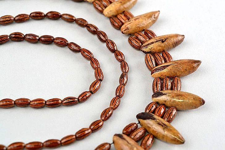 Финиковые косточки