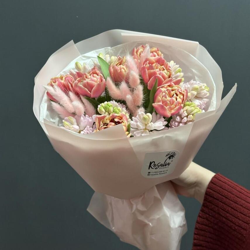 Как подобрать цветы коллеге на день рождения или юбилей