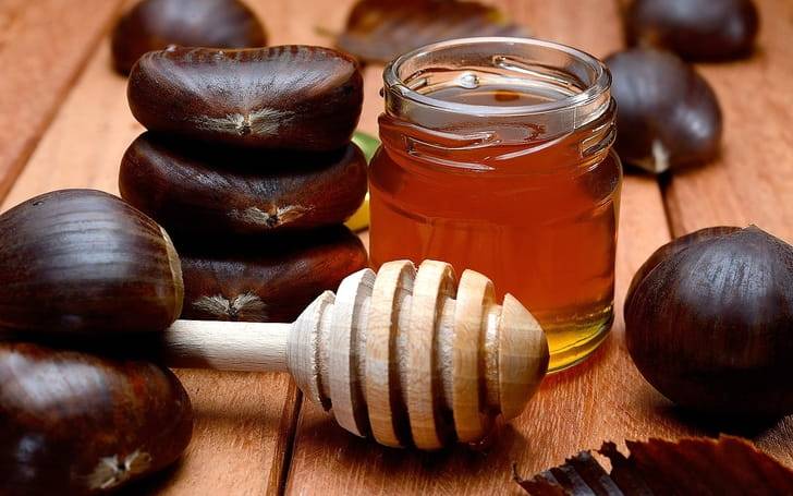 Каштановый