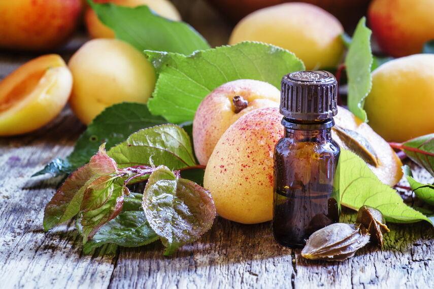 Состав персикового масла