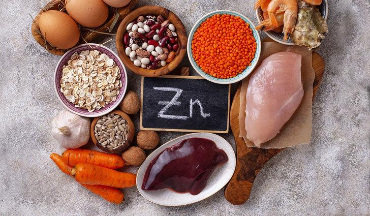 Продукты с магнием и цинком (зелень, морепродукты, семена)