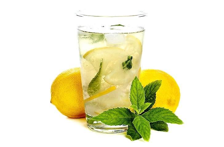 Вода с лимоном: польза и вред. 7 научных фактов.